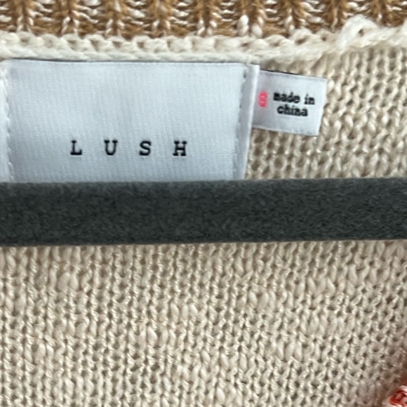 122 lush small cardigan sweater preloved lightweight - Picture 2 of 3